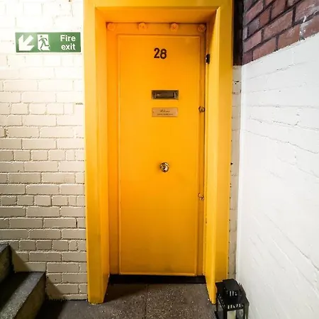 Privat bolig Whole Stylish 1880s Guinness Worker House