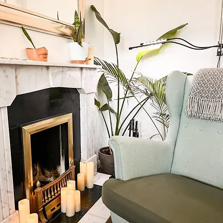 Privat bolig Whole Stylish 1880s Guinness Worker House