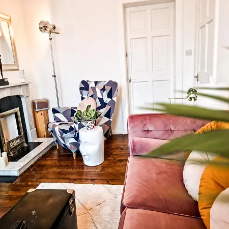 Whole Stylish 1880s Guinness Worker House