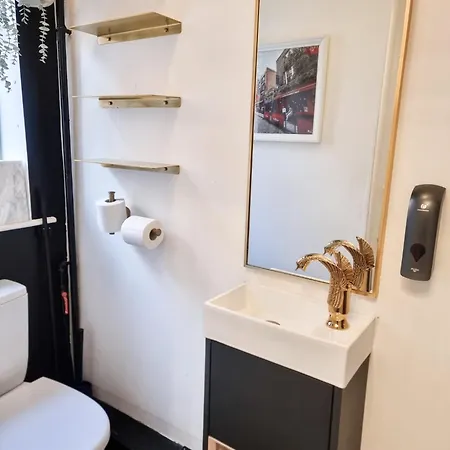 Accommodatie bij particulieren Stylish 1880s Guinness Worker House