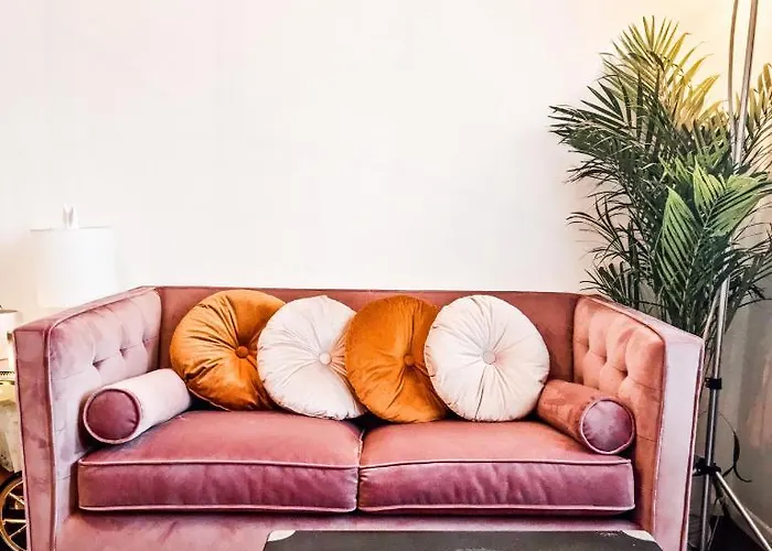 Whole Stylish 1880s Guinness Worker House Dublin