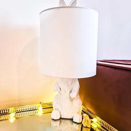 Whole Stylish 1880s Guinness Worker House * دبلن