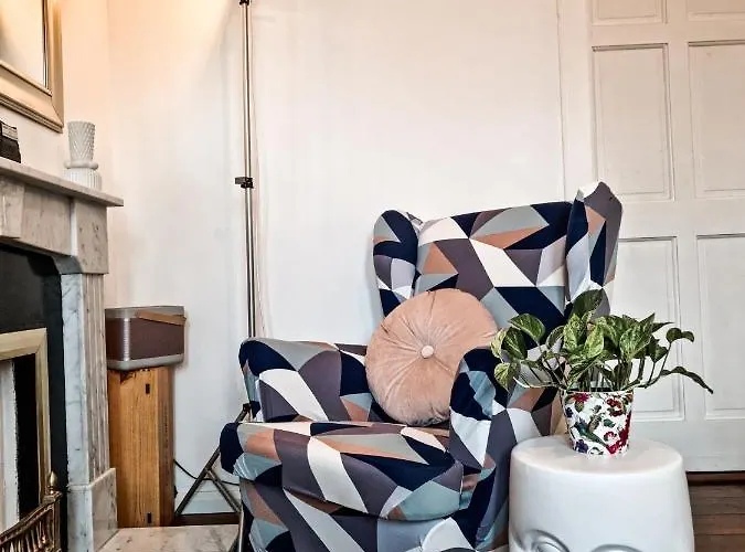 Whole Stylish 1880s Guinness Worker House Δουβλίνο