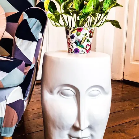 Whole Stylish 1880s Guinness Worker House Dublin