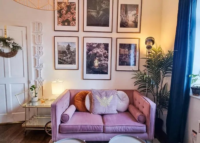 Stylish 1880s Guinness Worker House منزل للإقامة